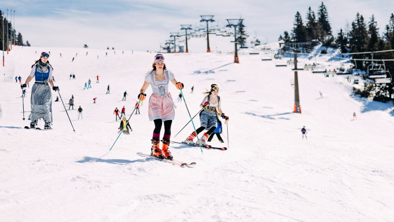 Trachtengwand Skitag 2023, © Fred Lindmoser